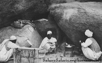Ouenat: Photo by Ahmed Bey Hassanein on 1923