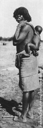 Zaghawa Mother: Photo by Ahmed Bey Hassanein on 1923